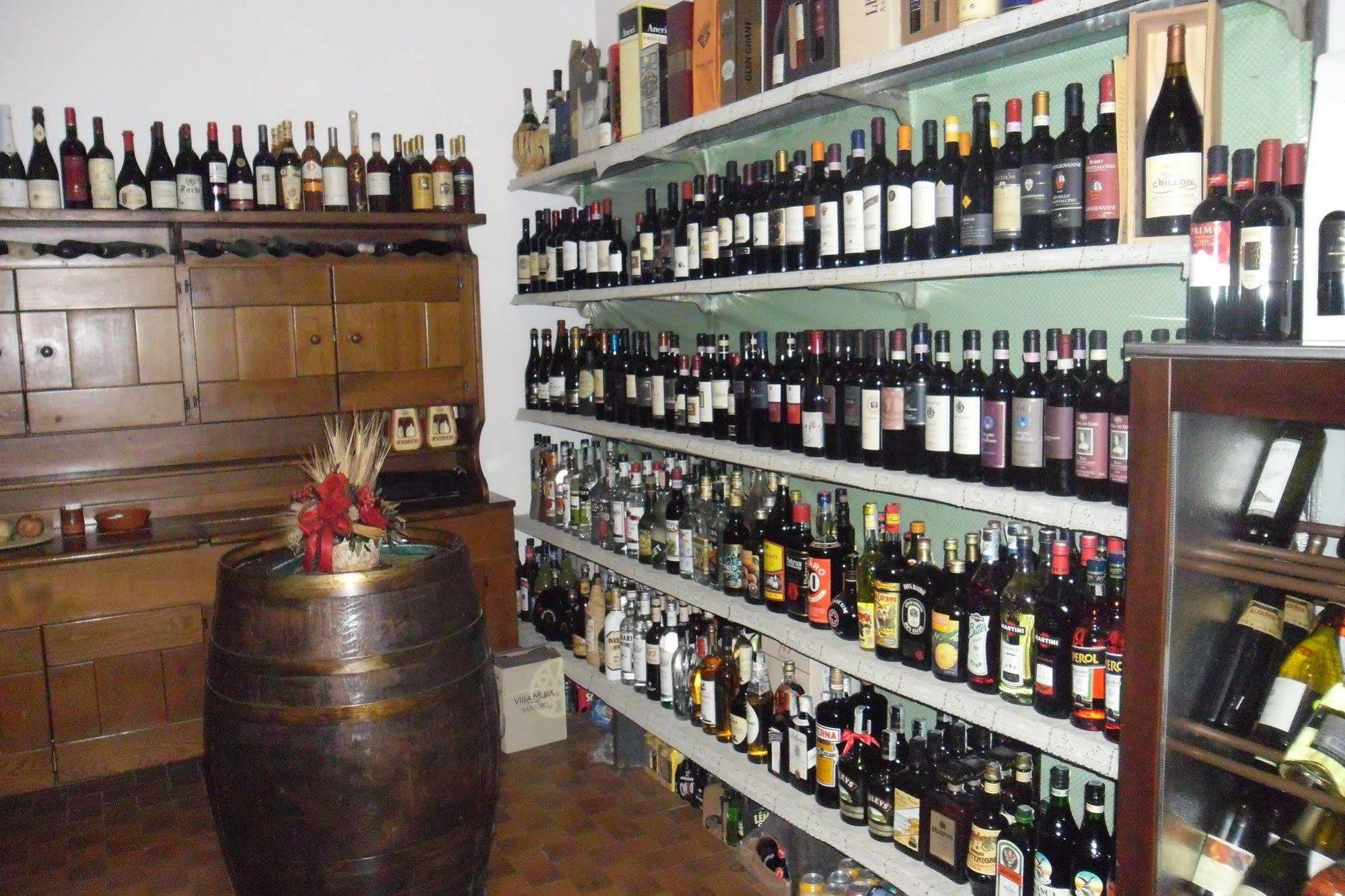 法尔内塔餐厅酒店 哥尔顿 外观 照片
